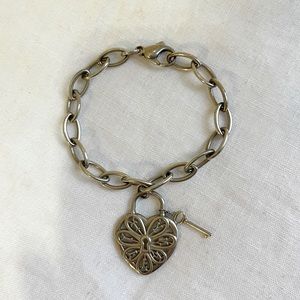 Rare 🤍 Tiffany & Co Heart Chain Bracelet in Silver
